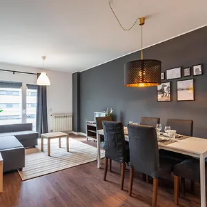 Flh Expo Modern Flat With Balcony Apartment Lisbon