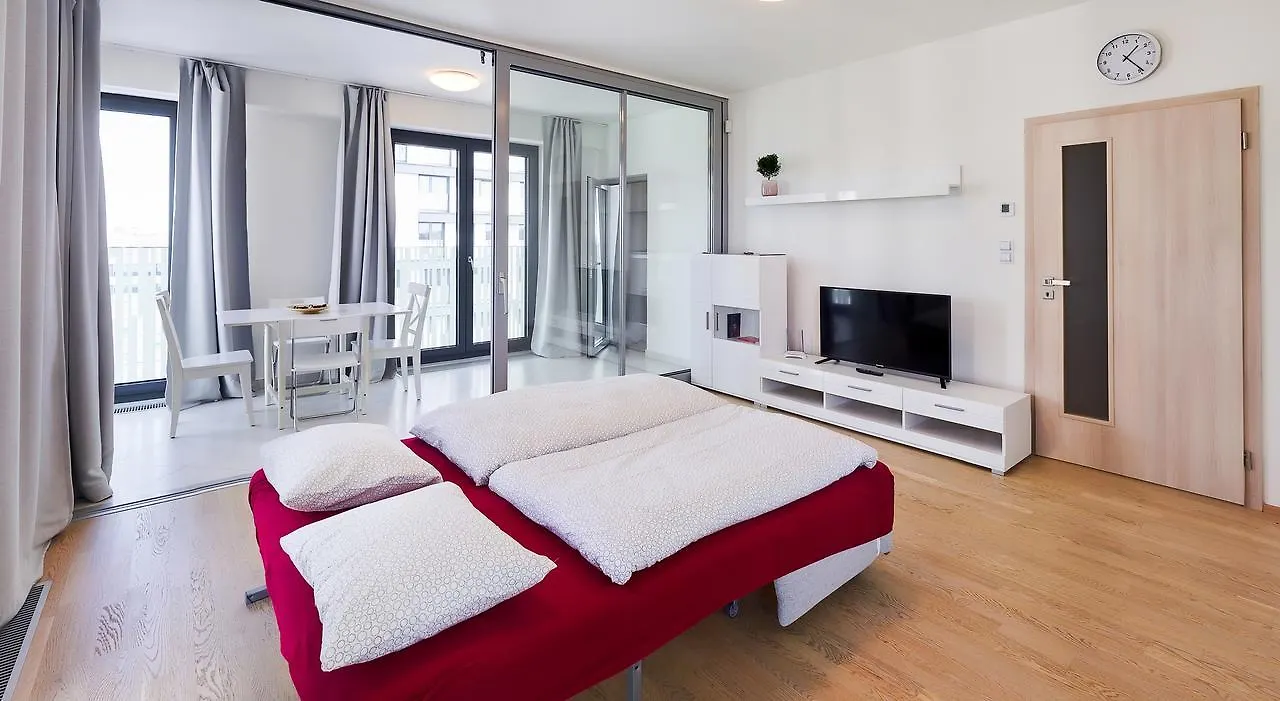 Garden Towers Apartments プラハ